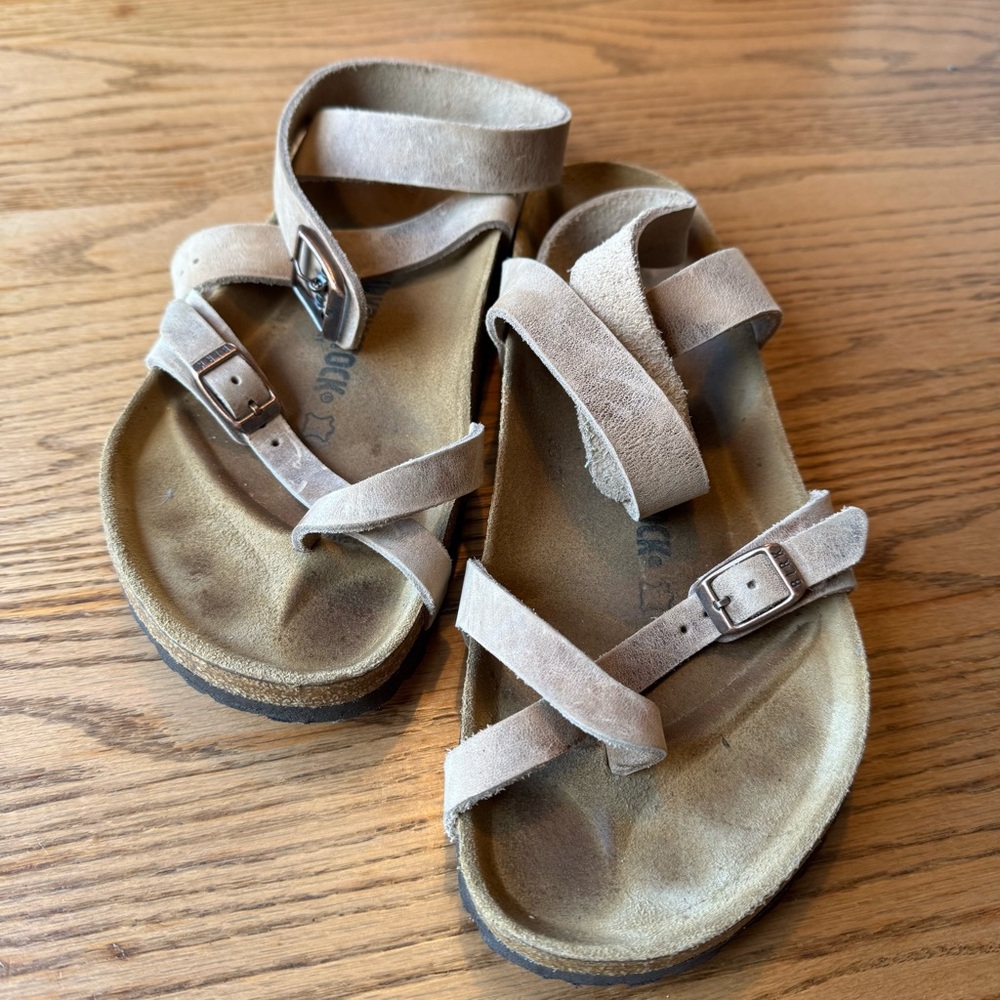 Birkenstock Yara Habana Sandals Tobacco Brown Size US 10 Eur 41 Oiled Leather